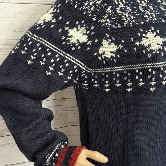 H&M Divided Fair Isle Sweater Small Navy Blue Red White Snowflake Wool Blend - Picture 5 of 12